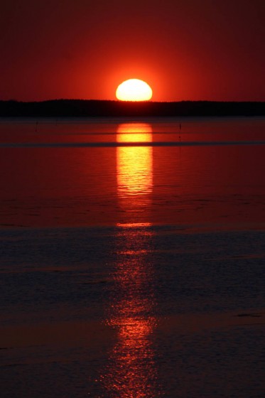 　　サロマ湖に沈む夕陽　栄浦から撮影（2008年）