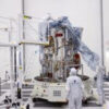 NASA探査機「エウロパ・クリッパー」完成した本体がJPLのクリーンルームに到着 | sora
